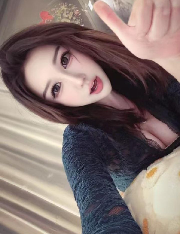 纹身辣妹妖精冰倩