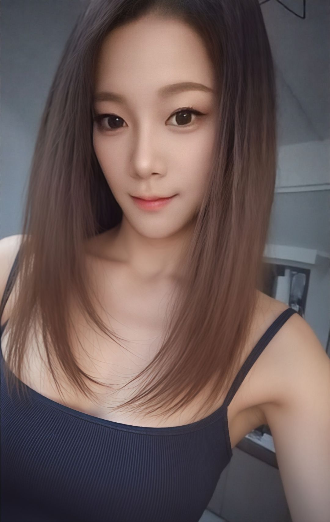 龙华大胸性感小姐姐