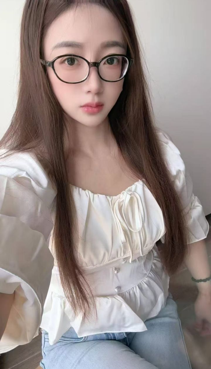 布吉中项甜妹果果