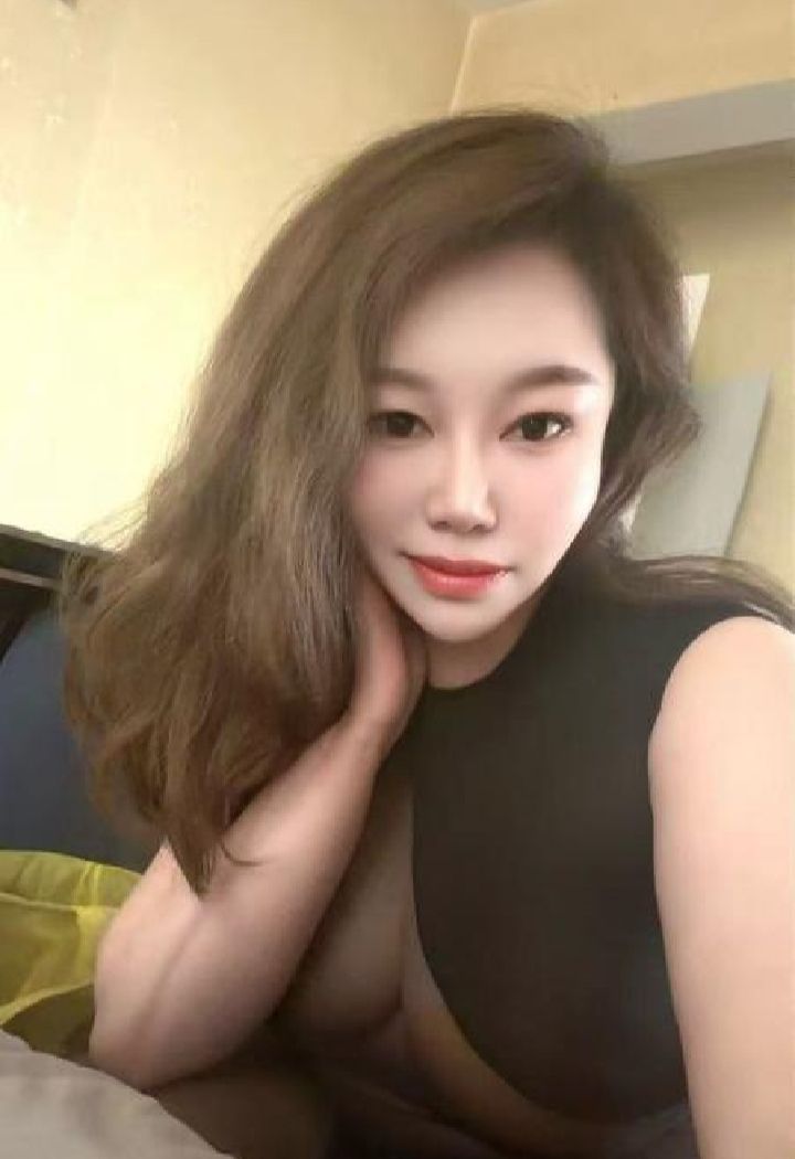 蜀山管式美乳少妇