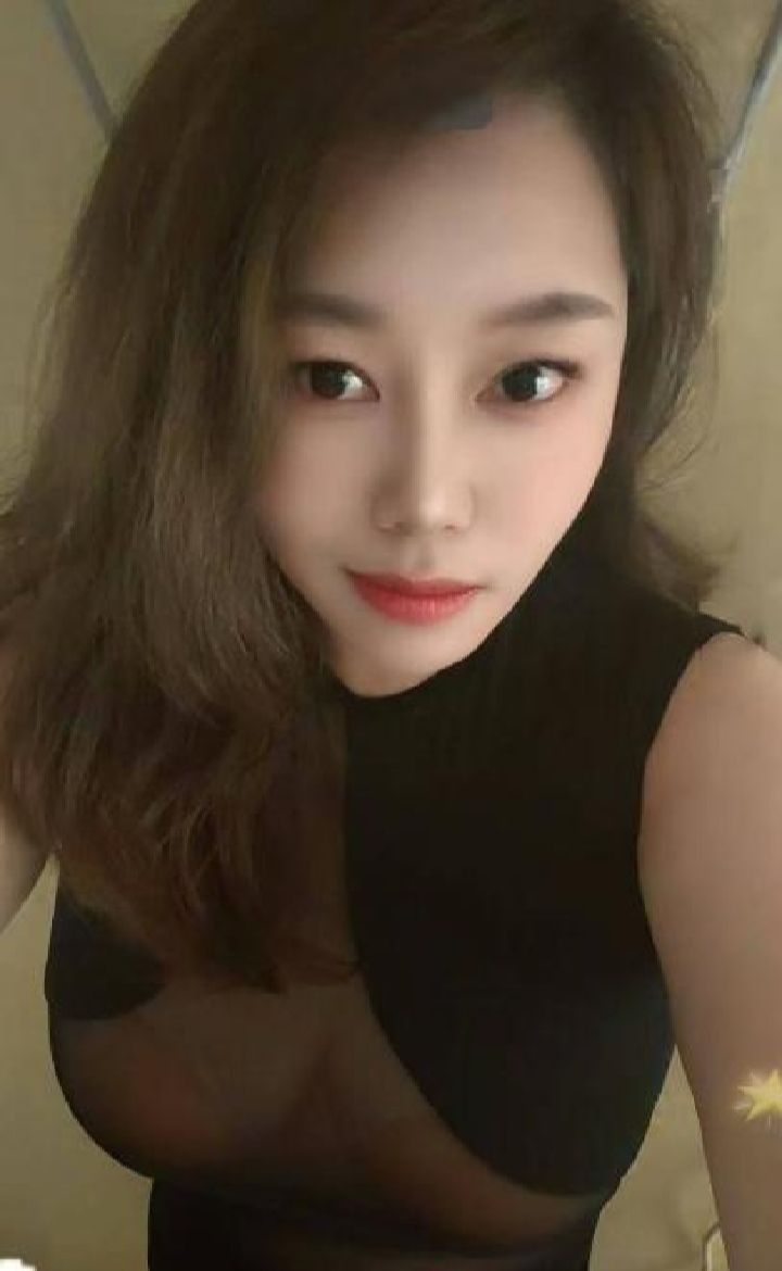 蜀山管式美乳少妇
