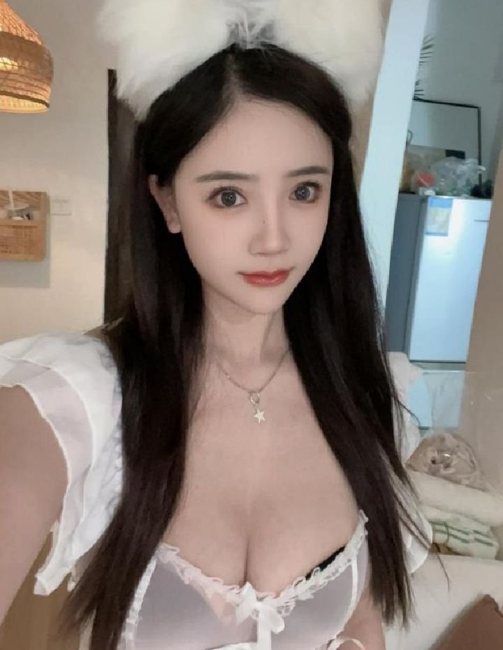 情趣美乳川妹兰兰