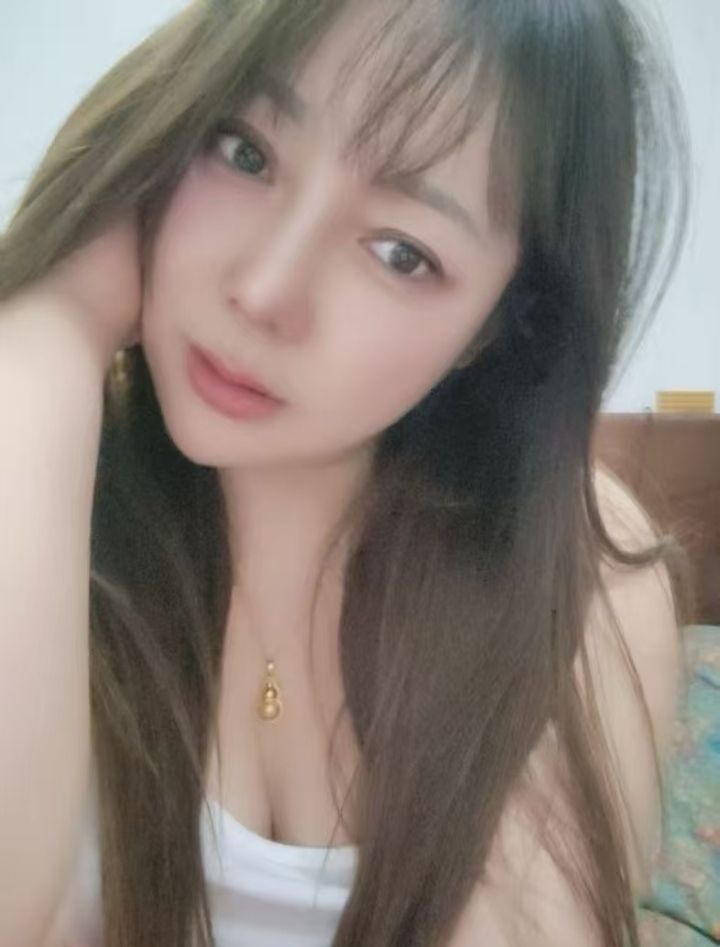 个人美乳辣妹东宝