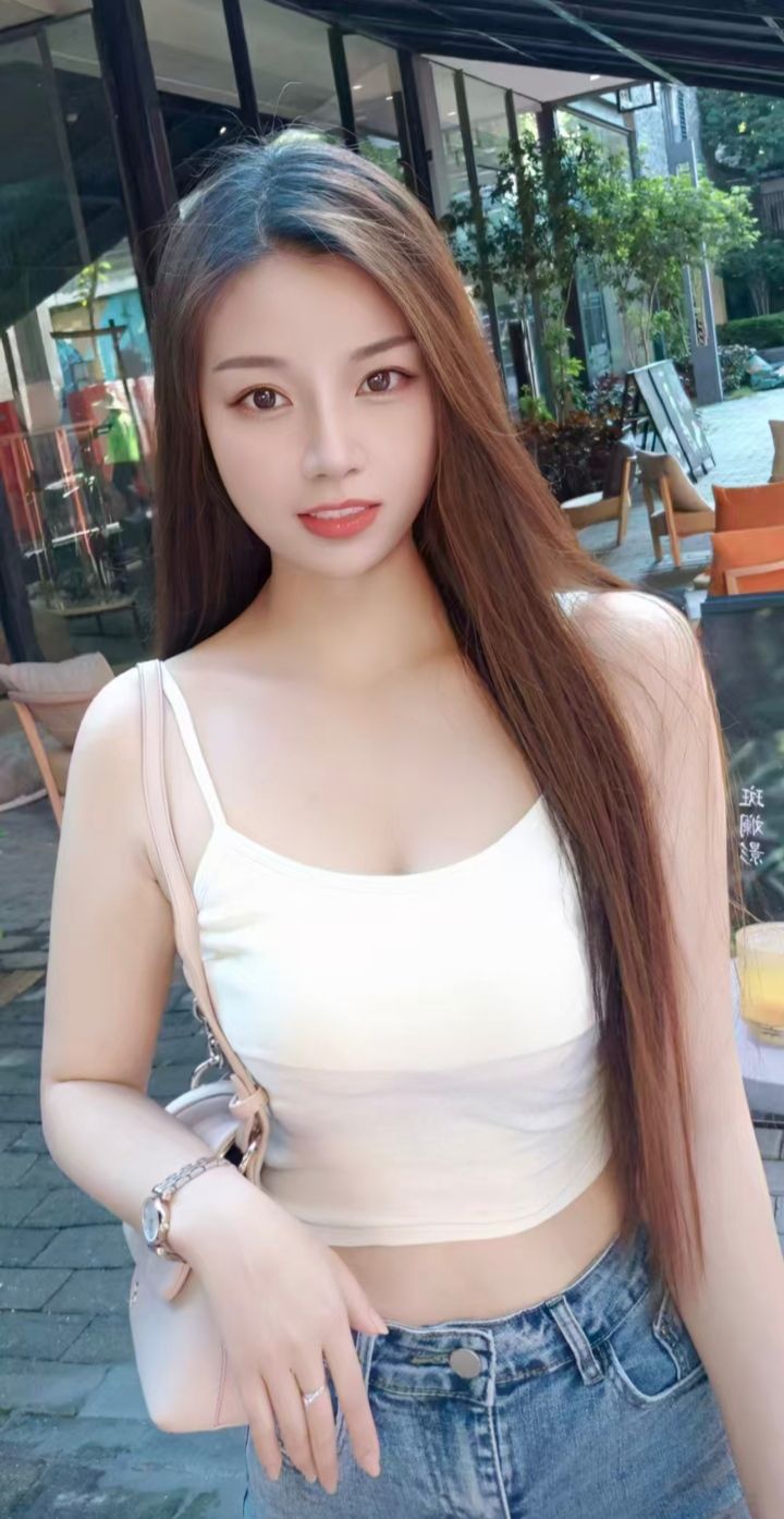 极品身材兼职嫩妹