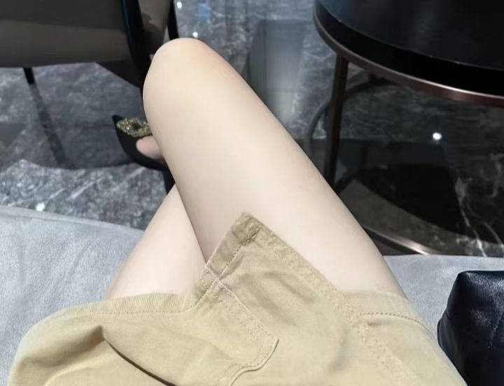 湖塘长腿辣妹依依