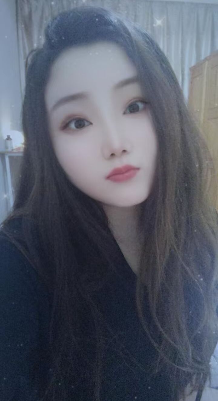 圆润纯欲辣妹微微