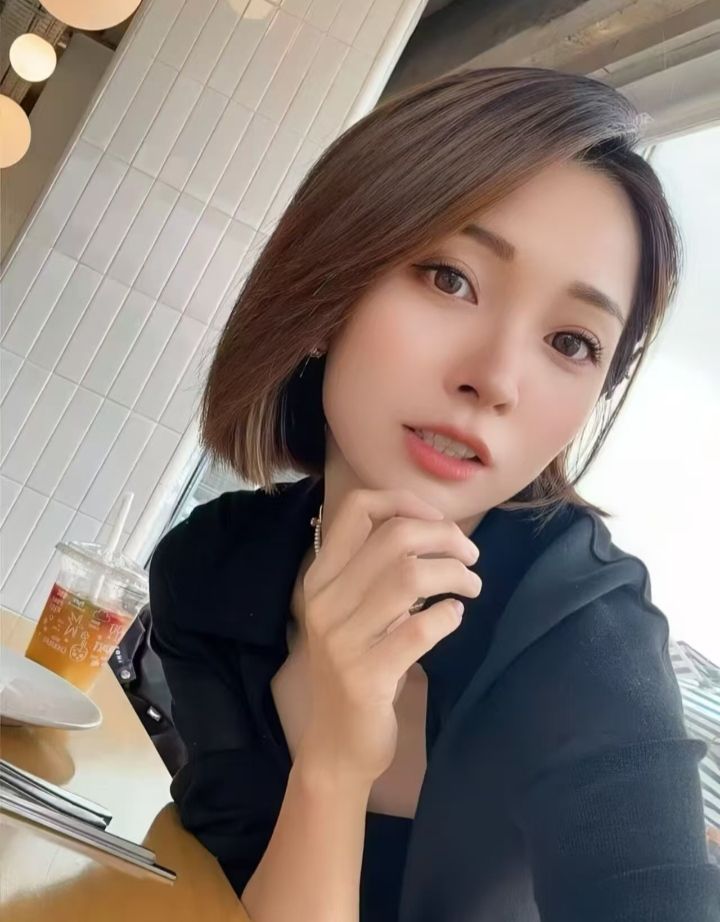 绿园短发美御姐小鹿