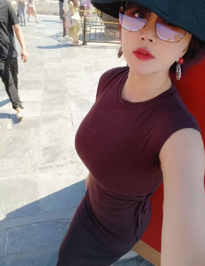 极品大g奶人妻