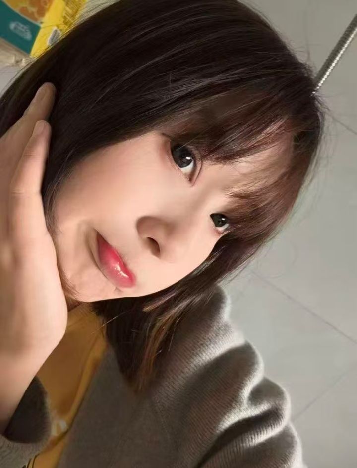浦口短发小可爱