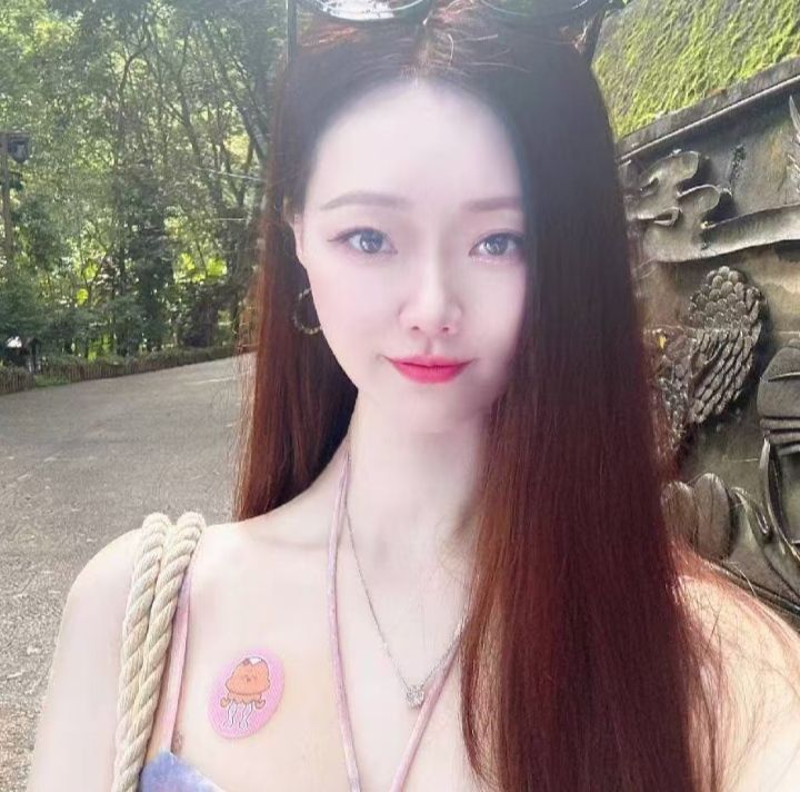 盘龙高挑辣妹静静子
