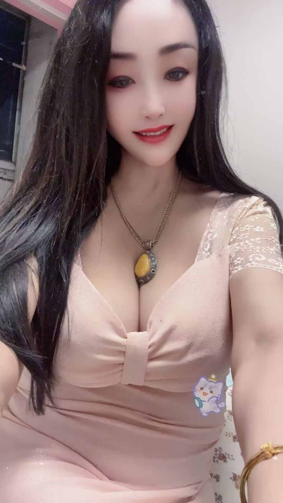 服务系风Sao巨乳大幂幂