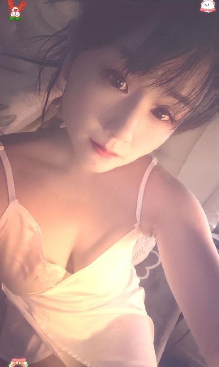 秦淮肥臀欲女小雨老师