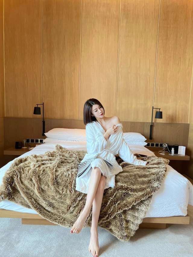 职业模特气质出众