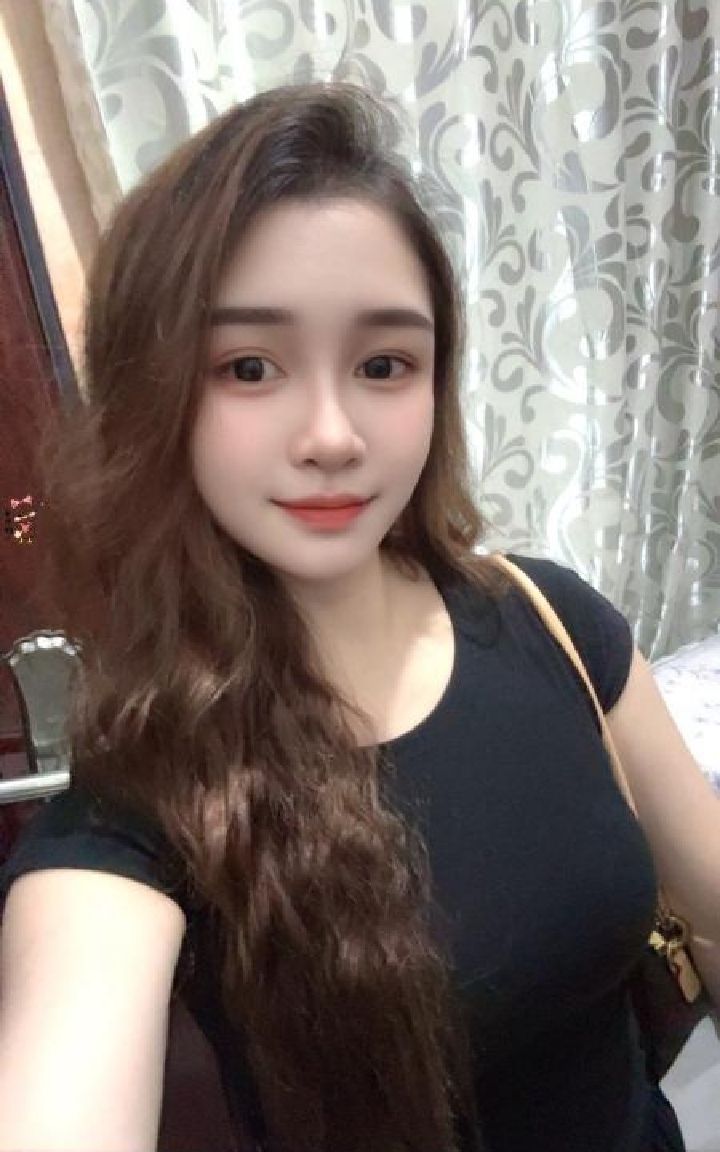 包河丰润小女友