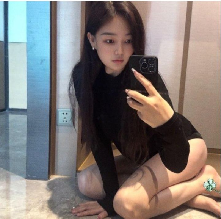 丰润诱人小女友媚媚