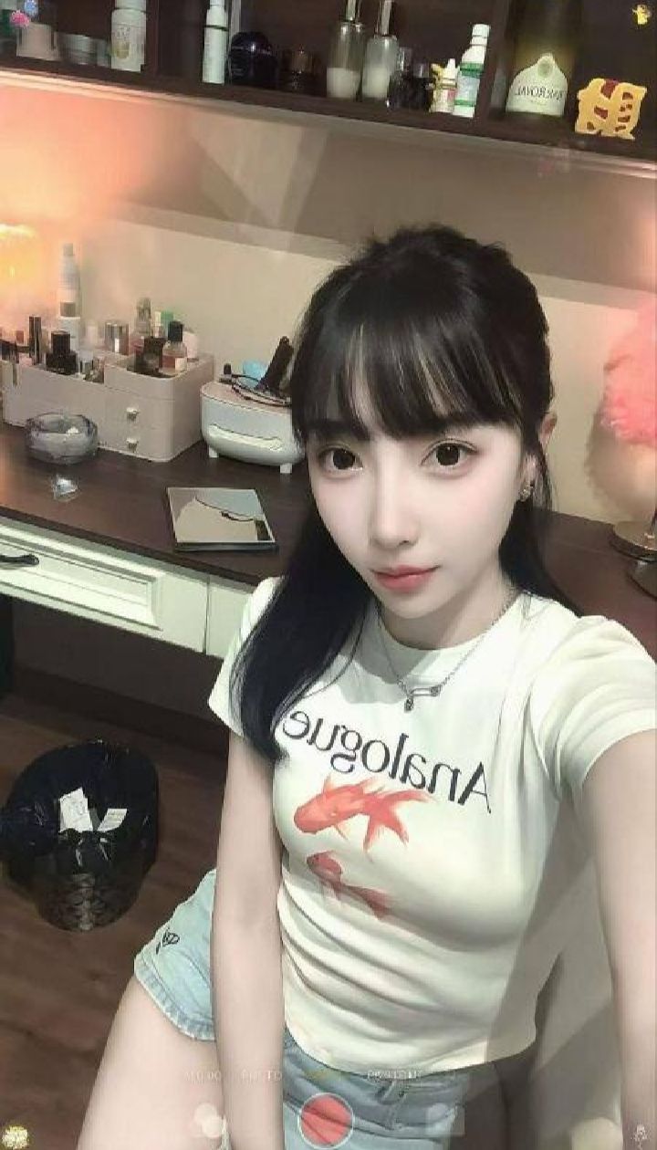 园区娇媚小欲女可欣