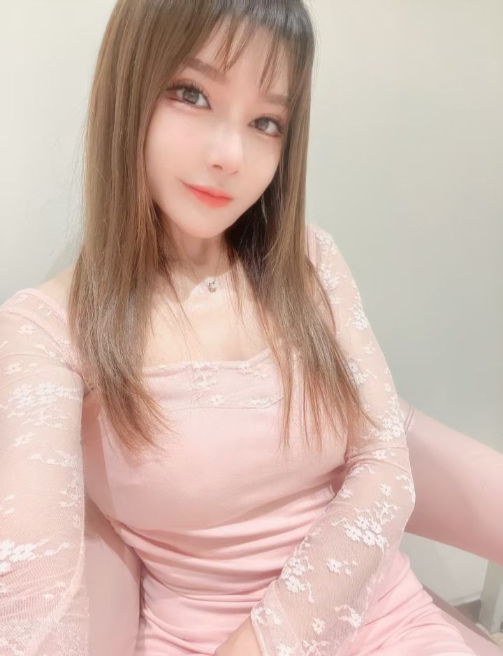 西区美艳小热巴coco