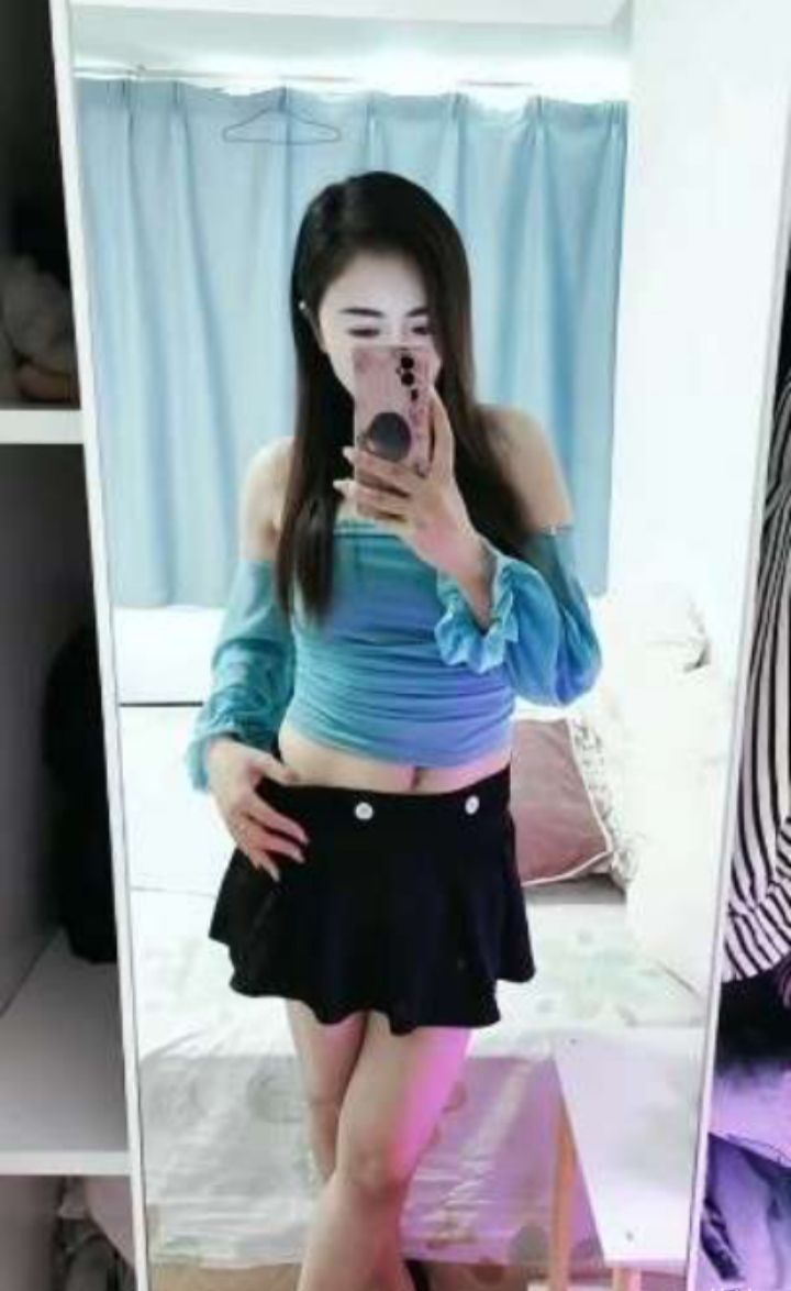 美艳长腿辣妹瑶瑶