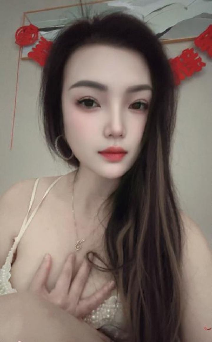 美艳大奶御姐小米
