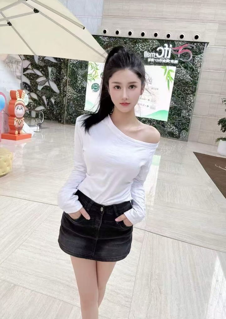 建邺性感甜妹小绵羊