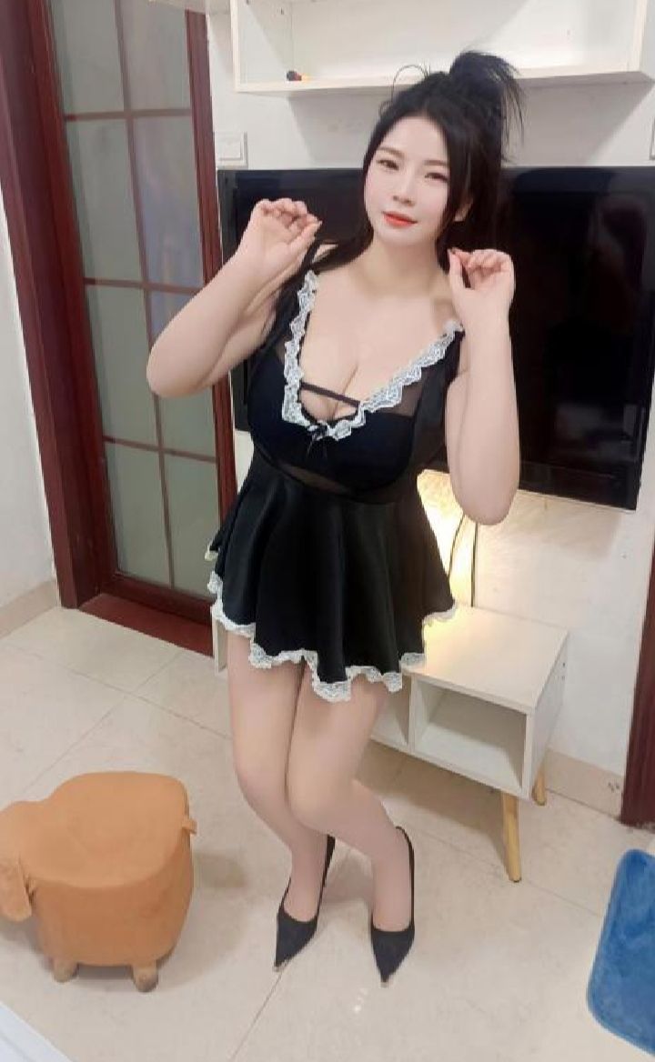 大白奶辣妹草莓啵啵