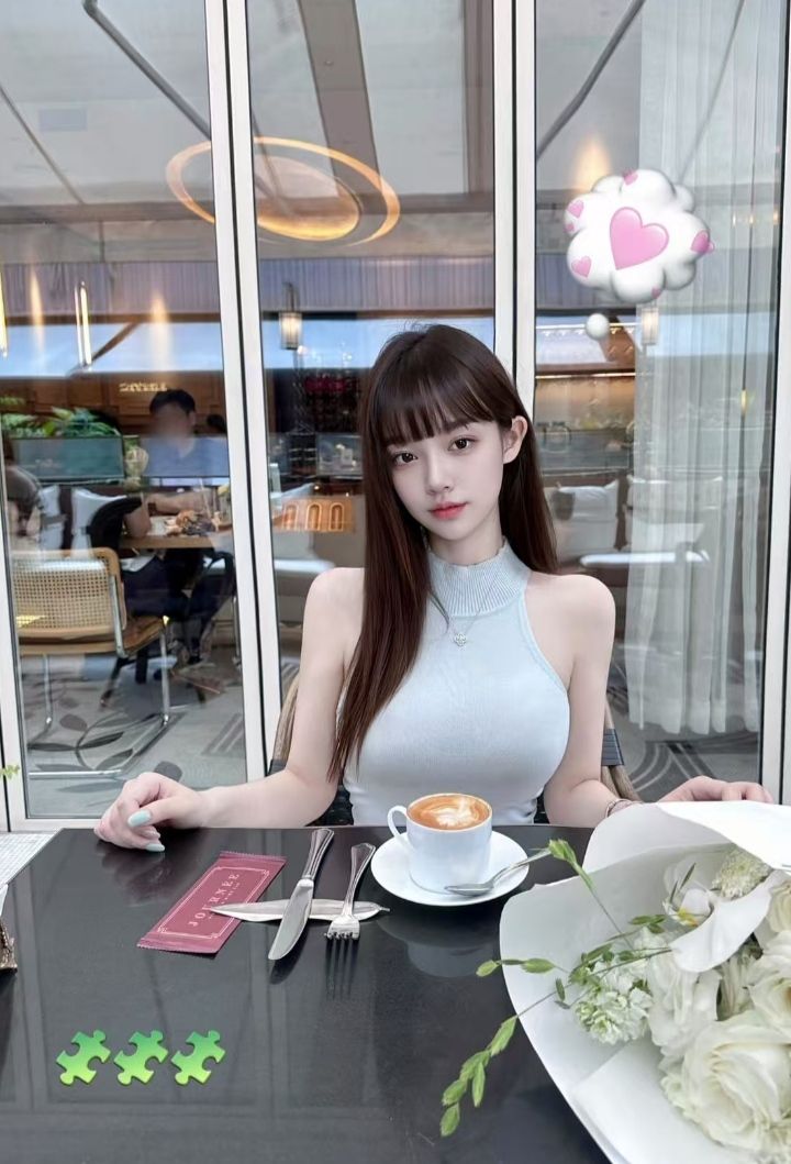白嫩水润兼职甜妹付妍