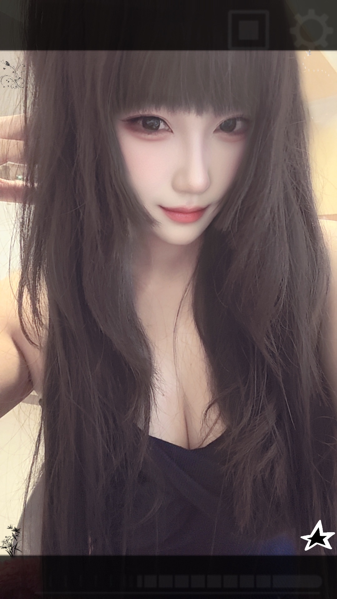 活泼开朗薇薇小妞