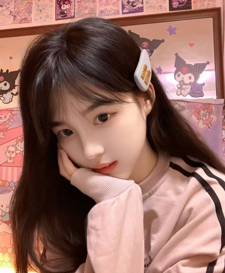 白嫩兼职甜妹小不点