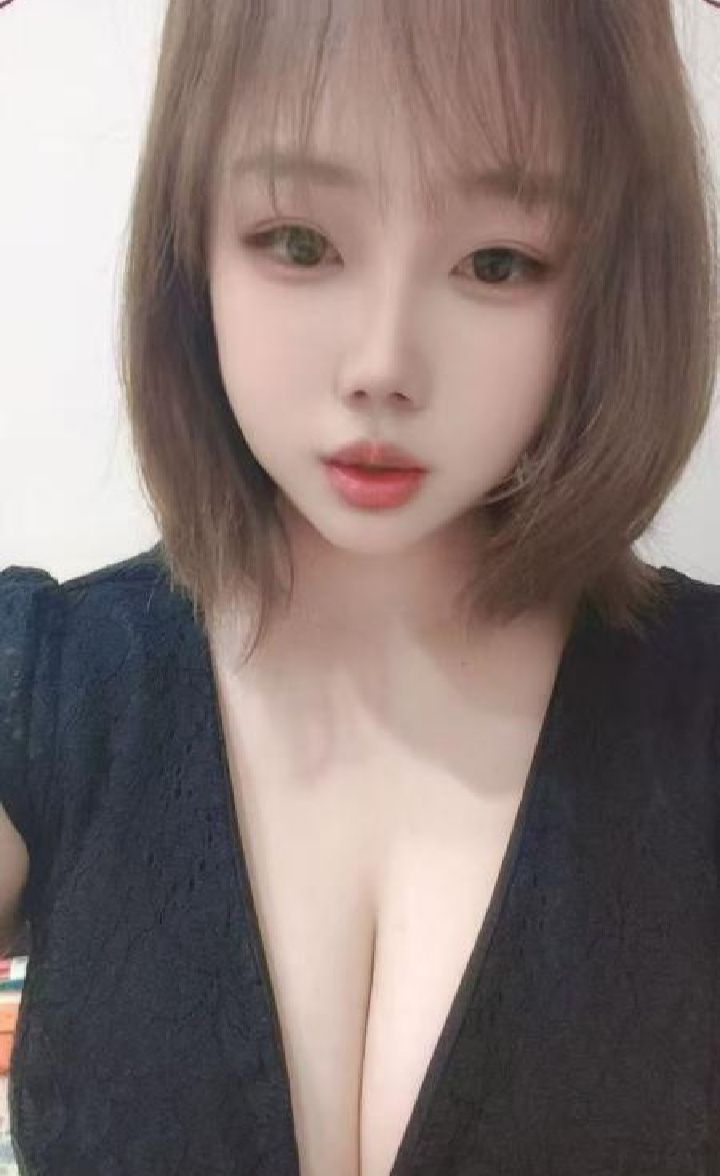 建邺爆乳大奶妞