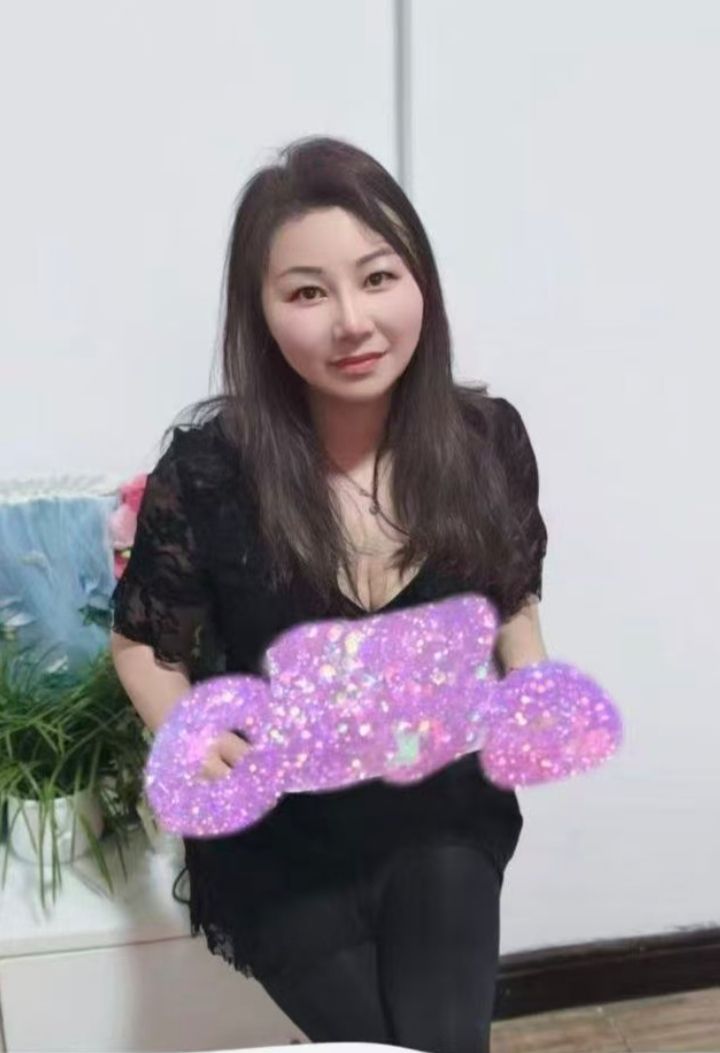 天心丰润少妇爱甜甜