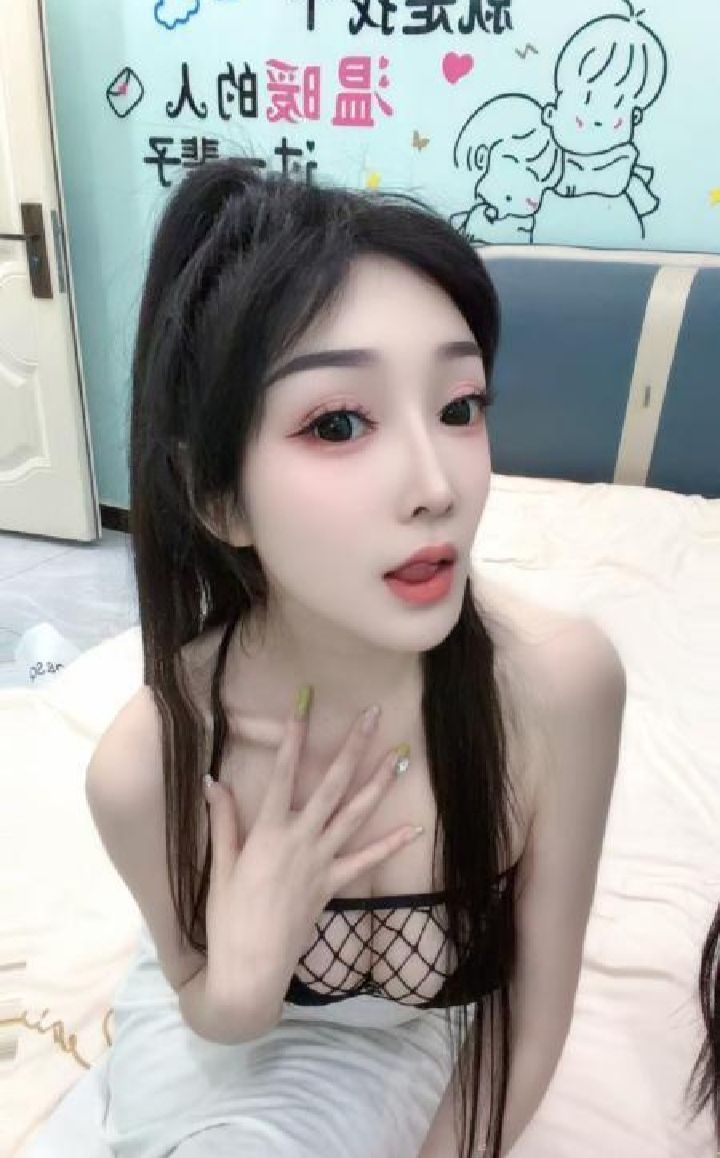 大白兔制服尤物小璐