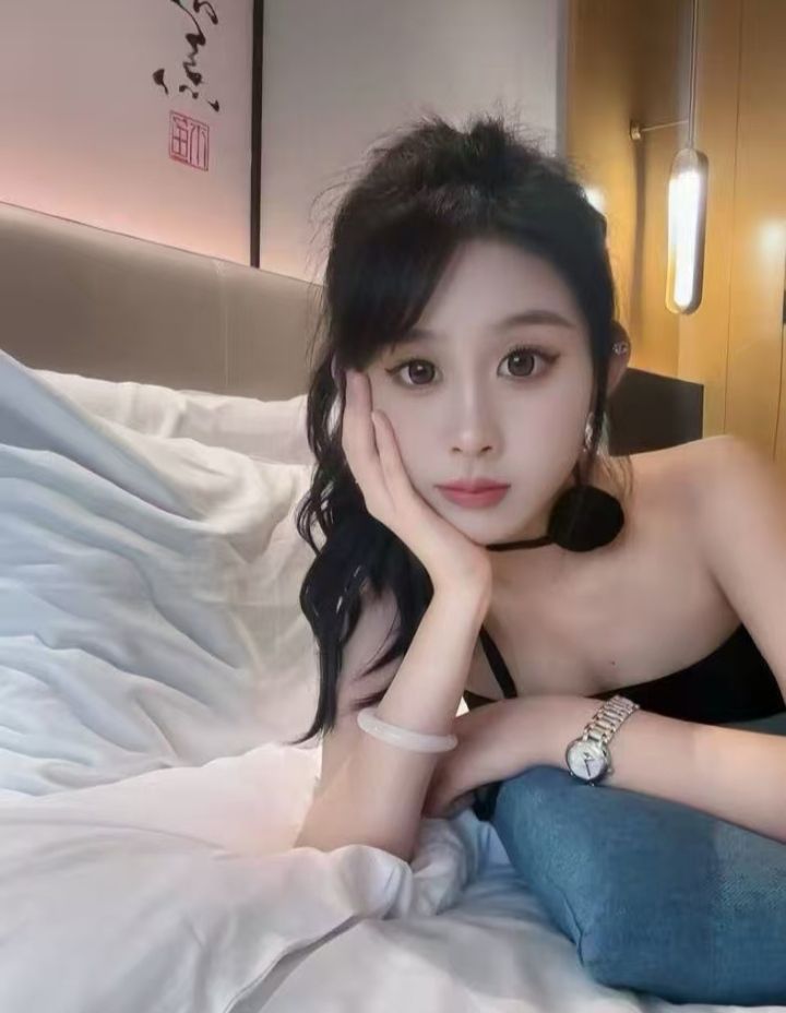 美腿甜妹张天爱