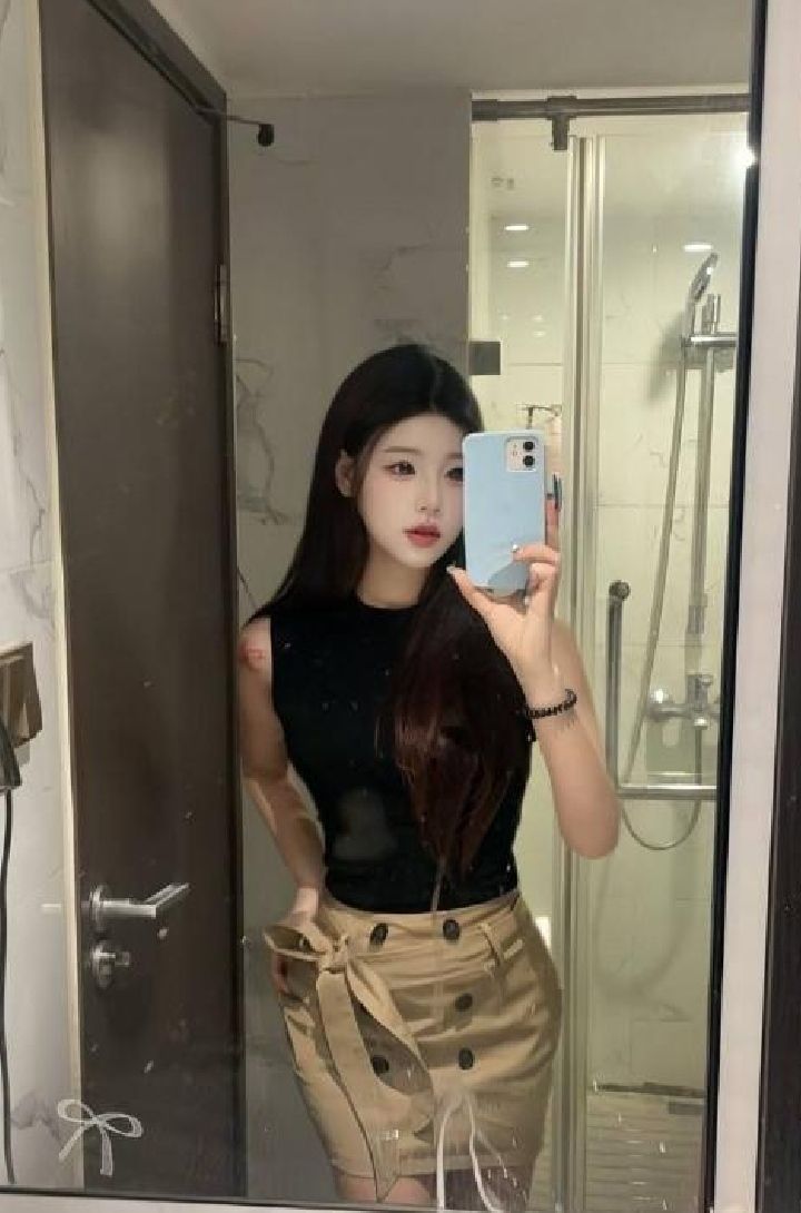 白嫩水润小辣妹希希