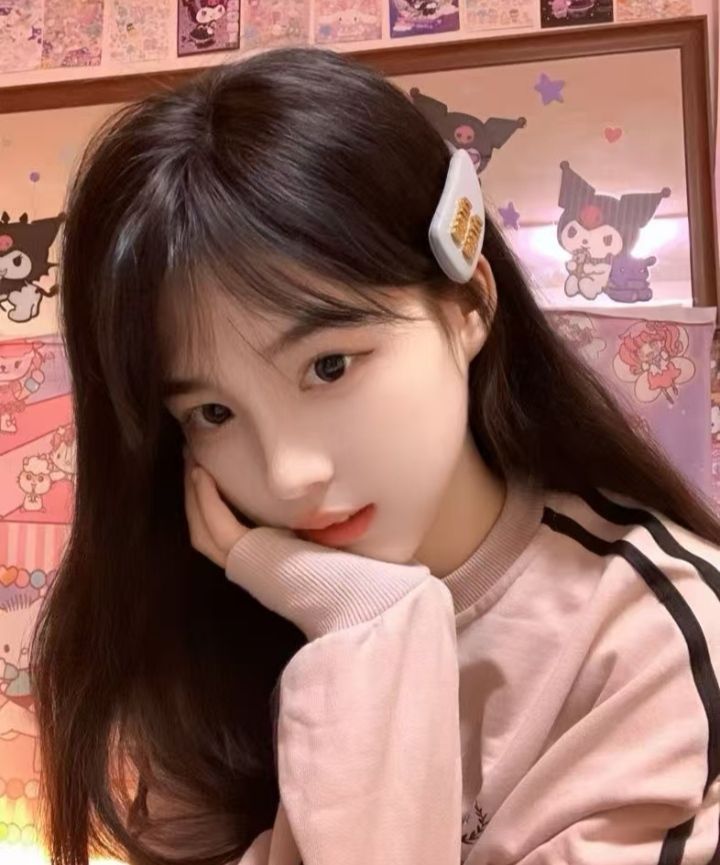 白嫩兼职学妹小不点