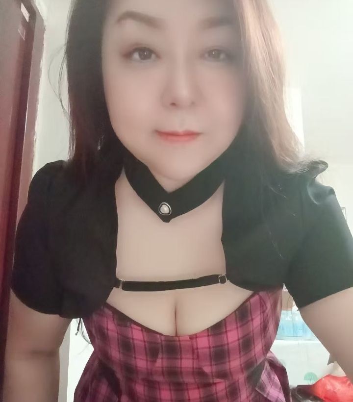 丰满泄火少妇雨荷