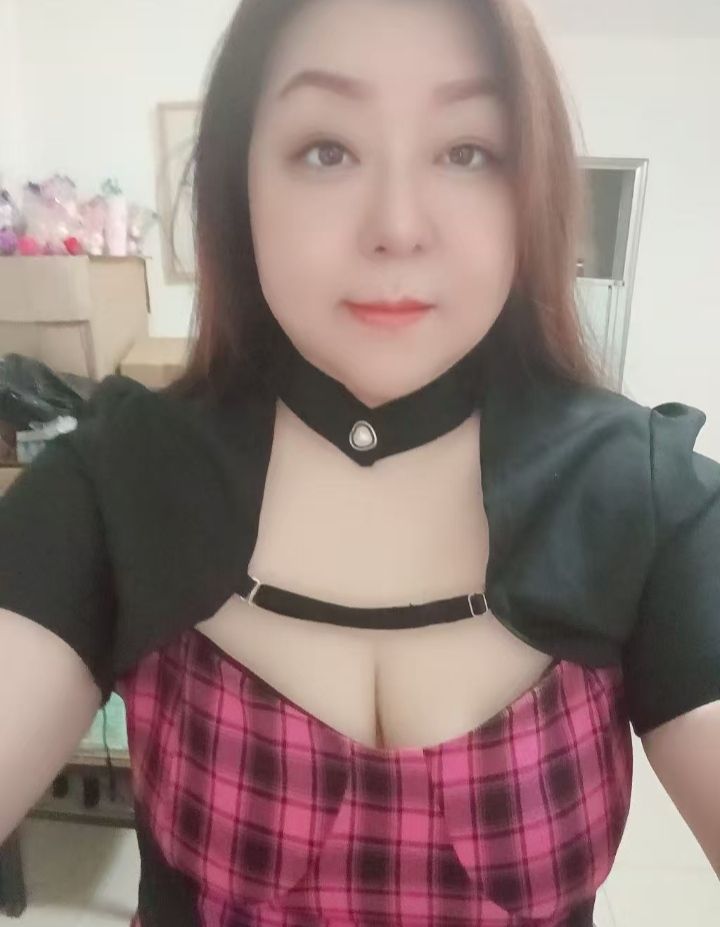 丰满泄火少妇雨荷