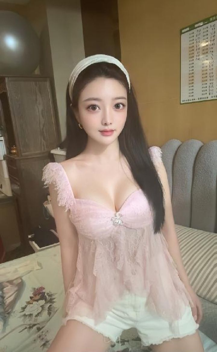 情趣美乳芭比柒柒