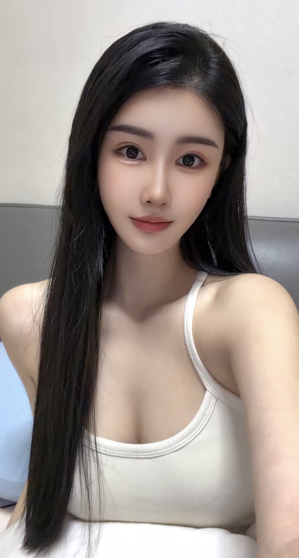 湛江市00后清纯美女