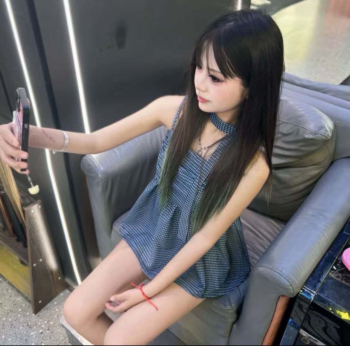 精神小妹兼职上门