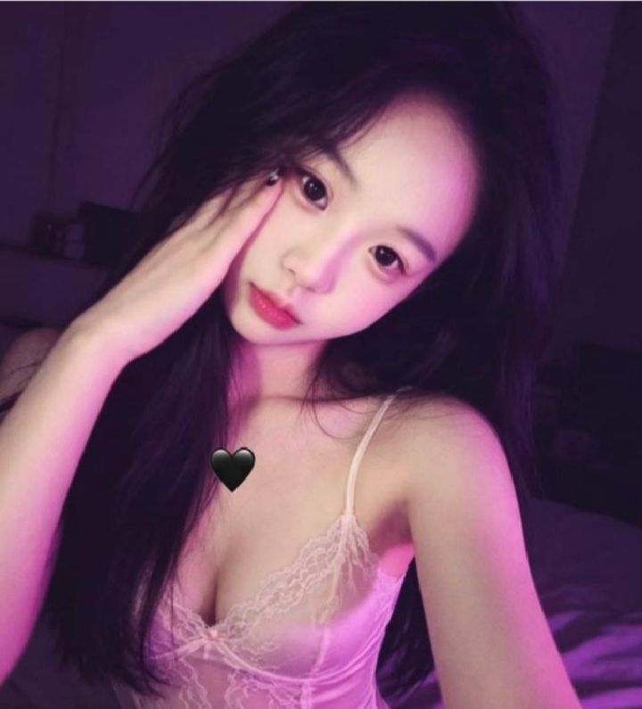 蜀山白净乖巧嫩妹