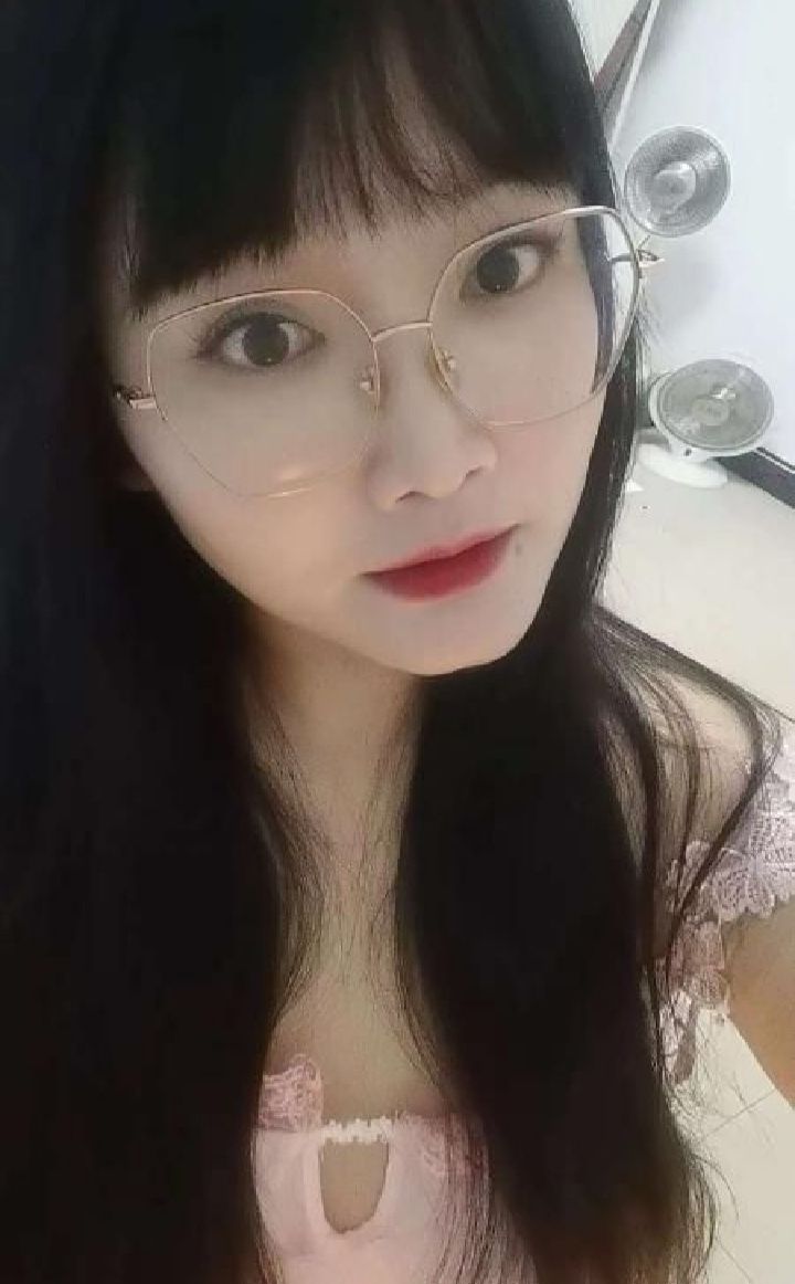北一环丰润眼镜小少妇