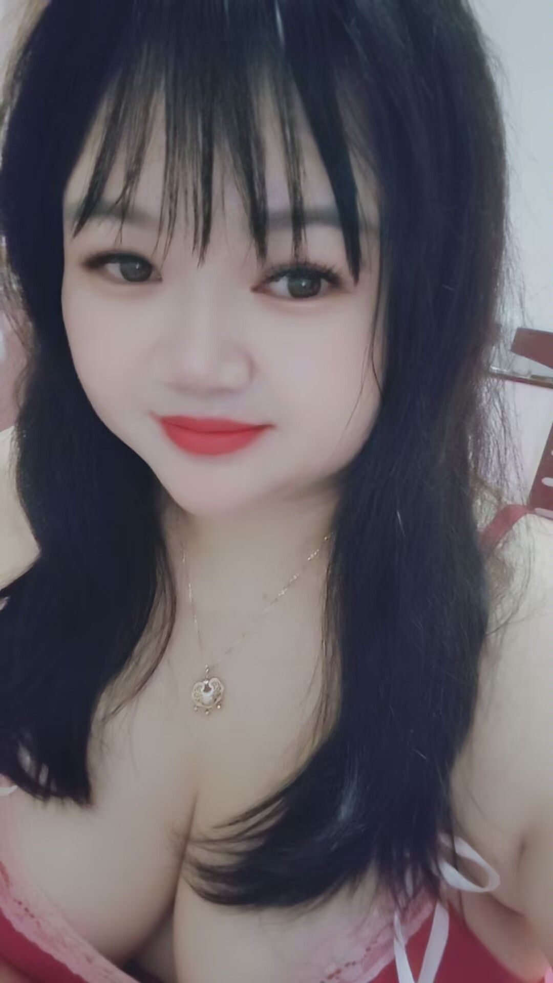 自聊自做丰满熟女，懂事听话