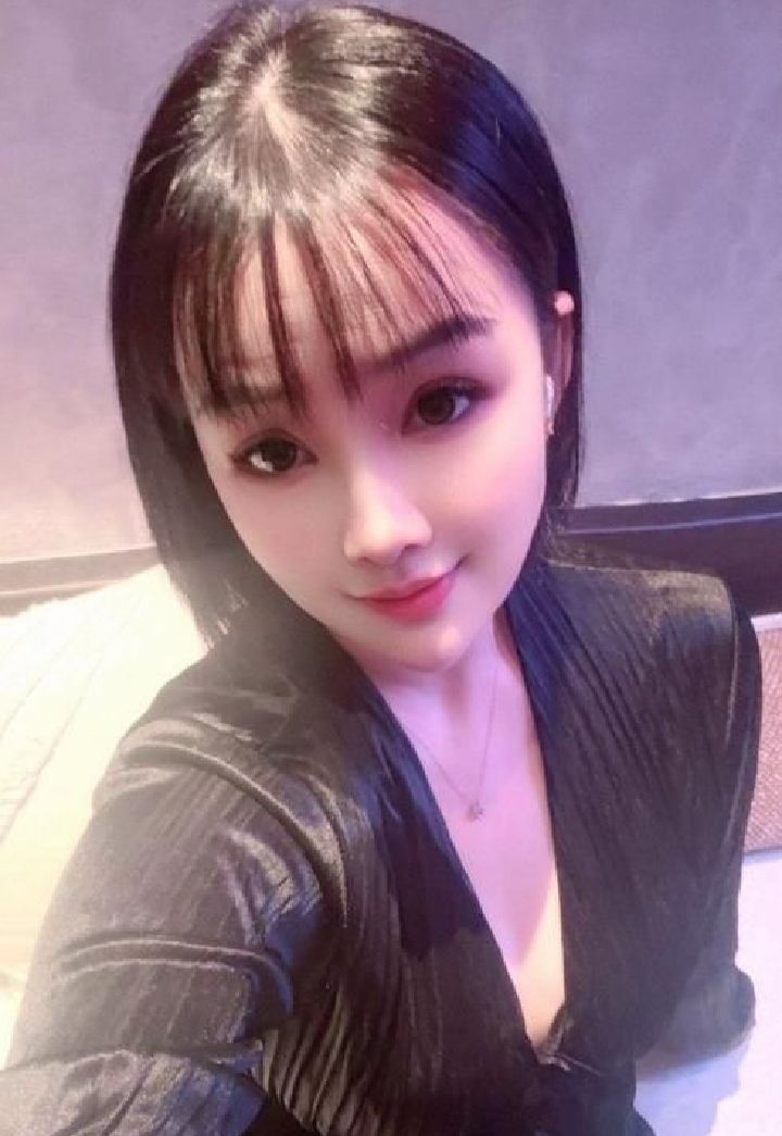 上城韵味小少妇梨子