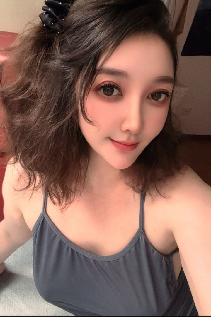 新疆美女加依娜