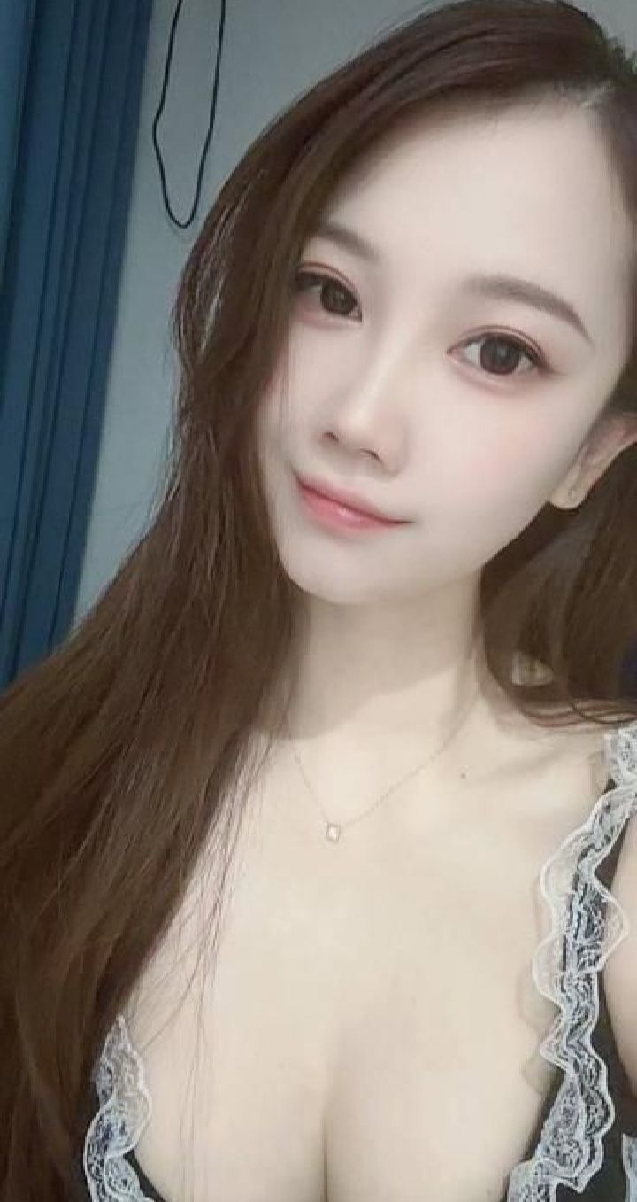白嫩大奶尤物琳琳