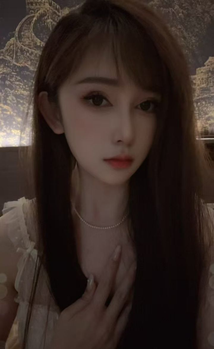 竞秀白嫩甜妹美美