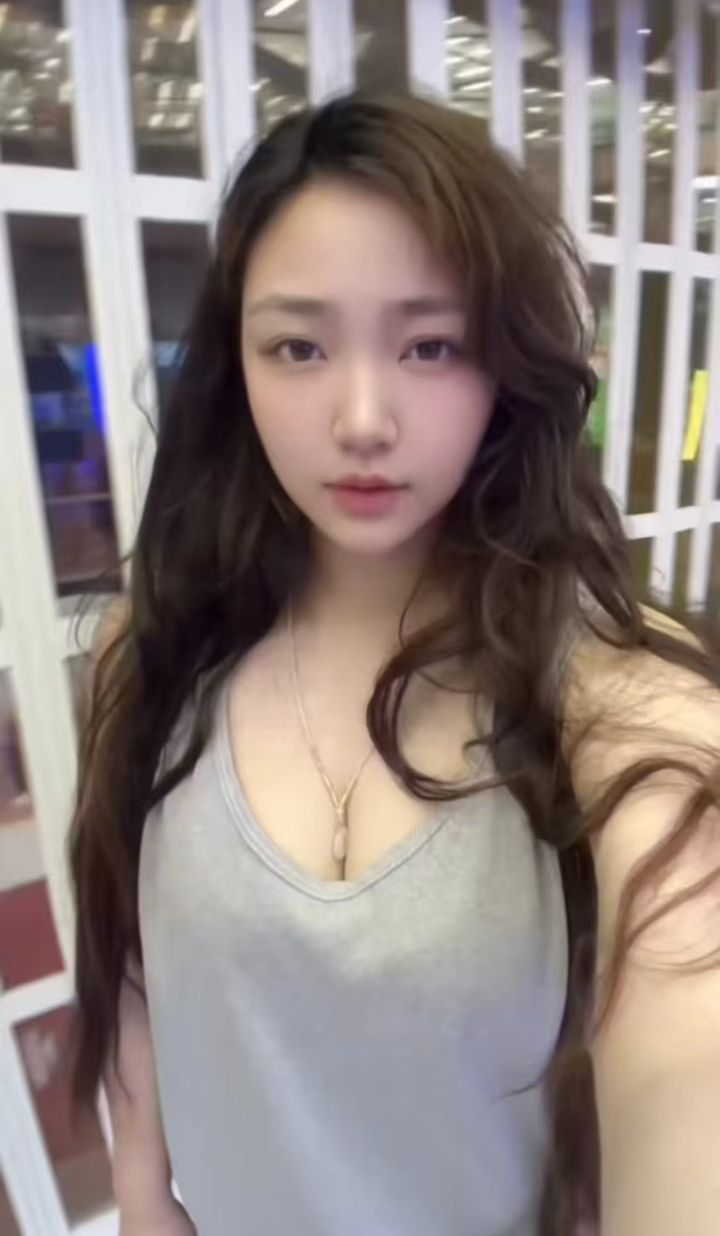 南明兼职美乳御姐