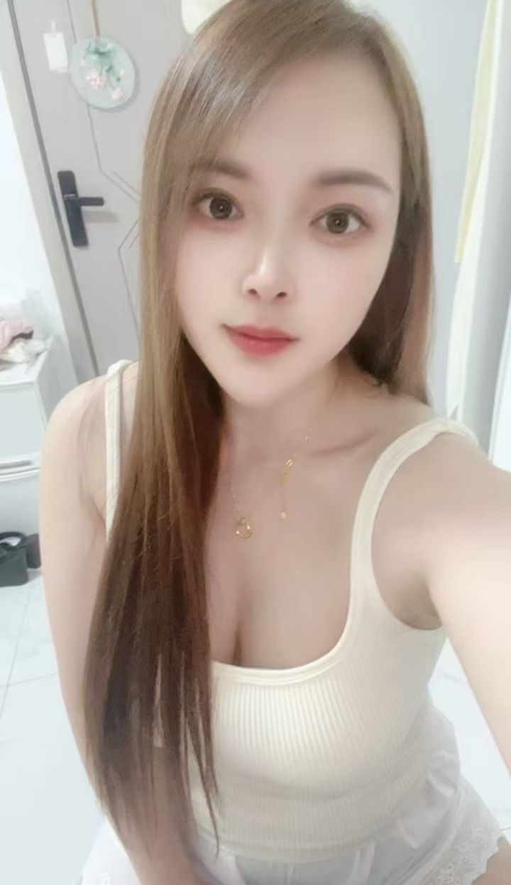 丰满服务系辣妹小北