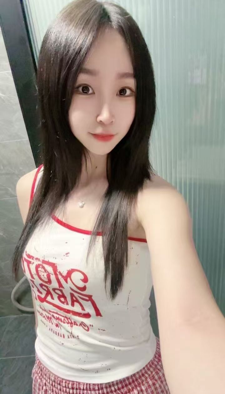 中街制服萌妹小乖