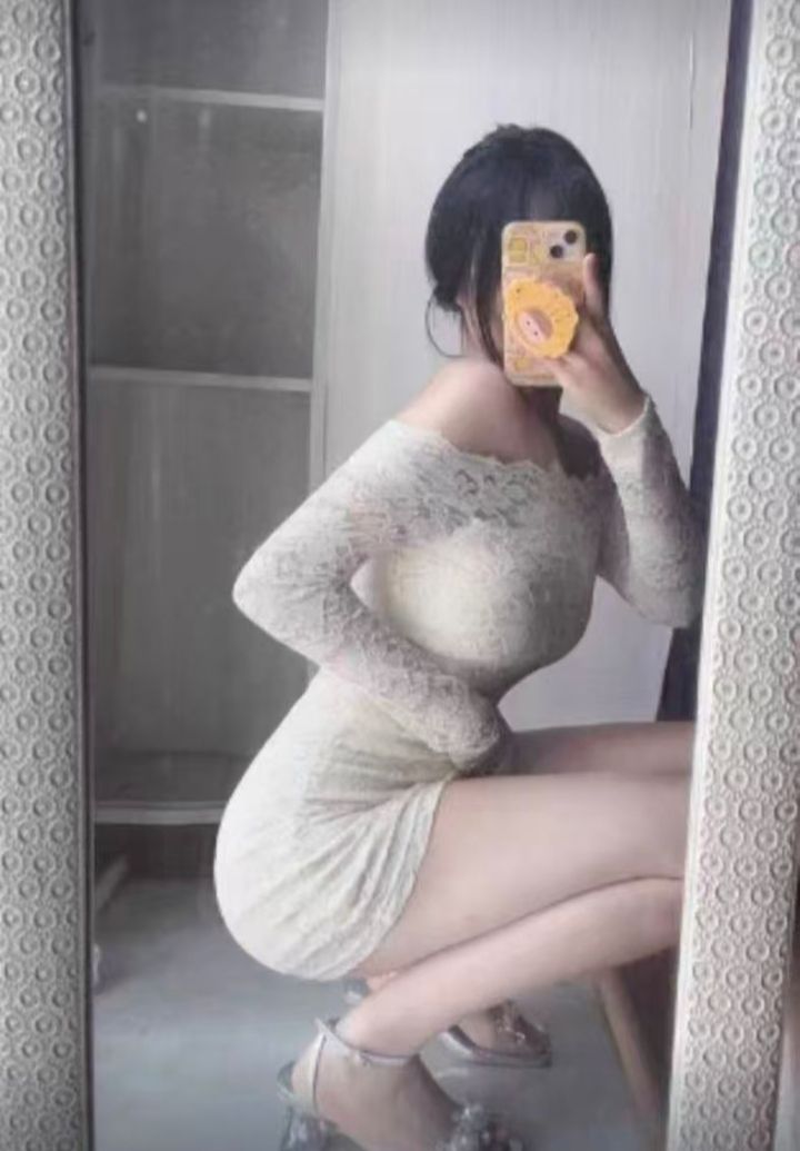 性感热辣美娇娘希希